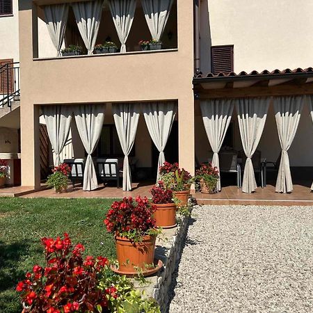 Apartmani Antonija Vozilici 外观 照片