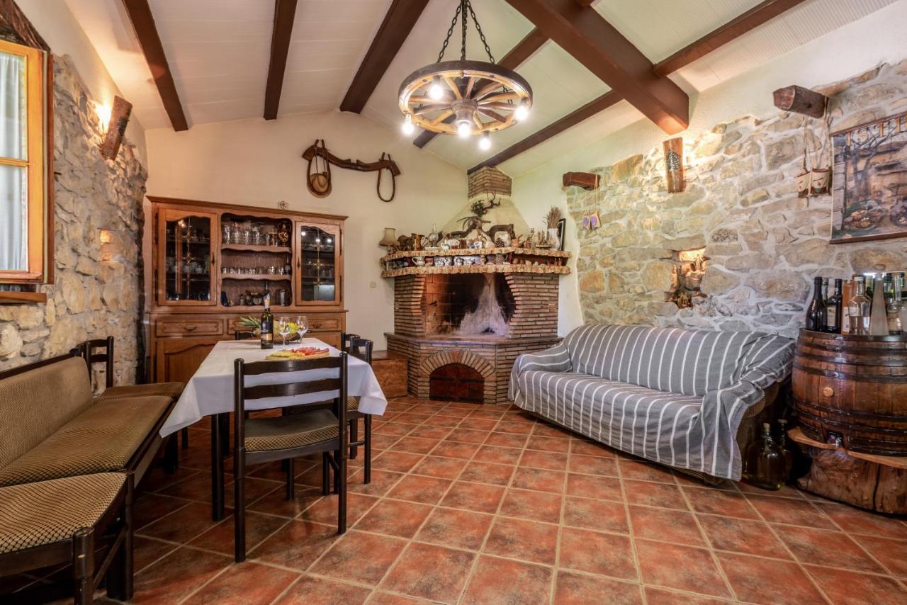 Apartmani Antonija Vozilici 外观 照片