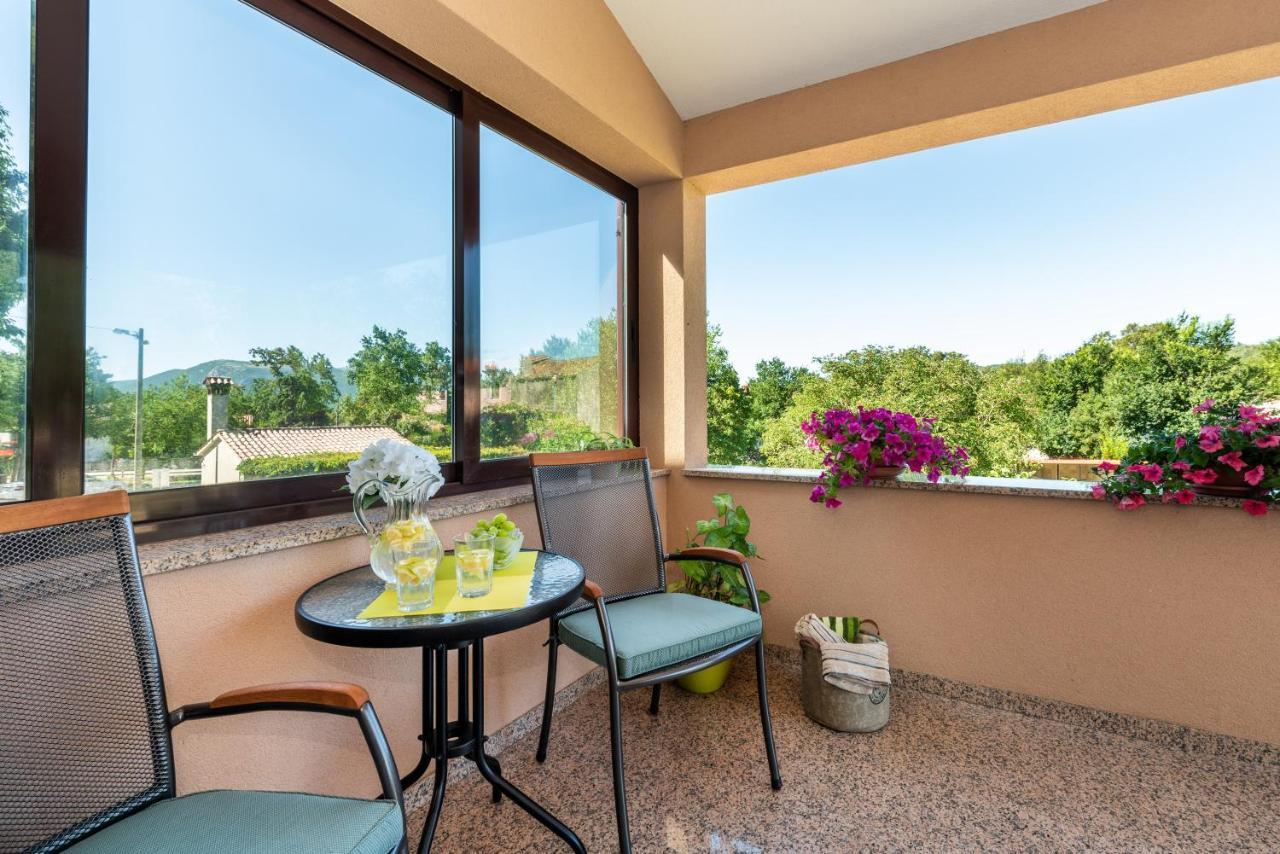 Apartmani Antonija Vozilici 外观 照片