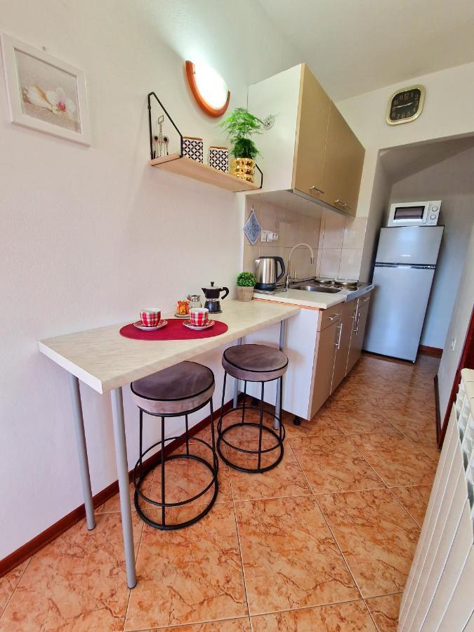Apartmani Antonija Vozilici 外观 照片