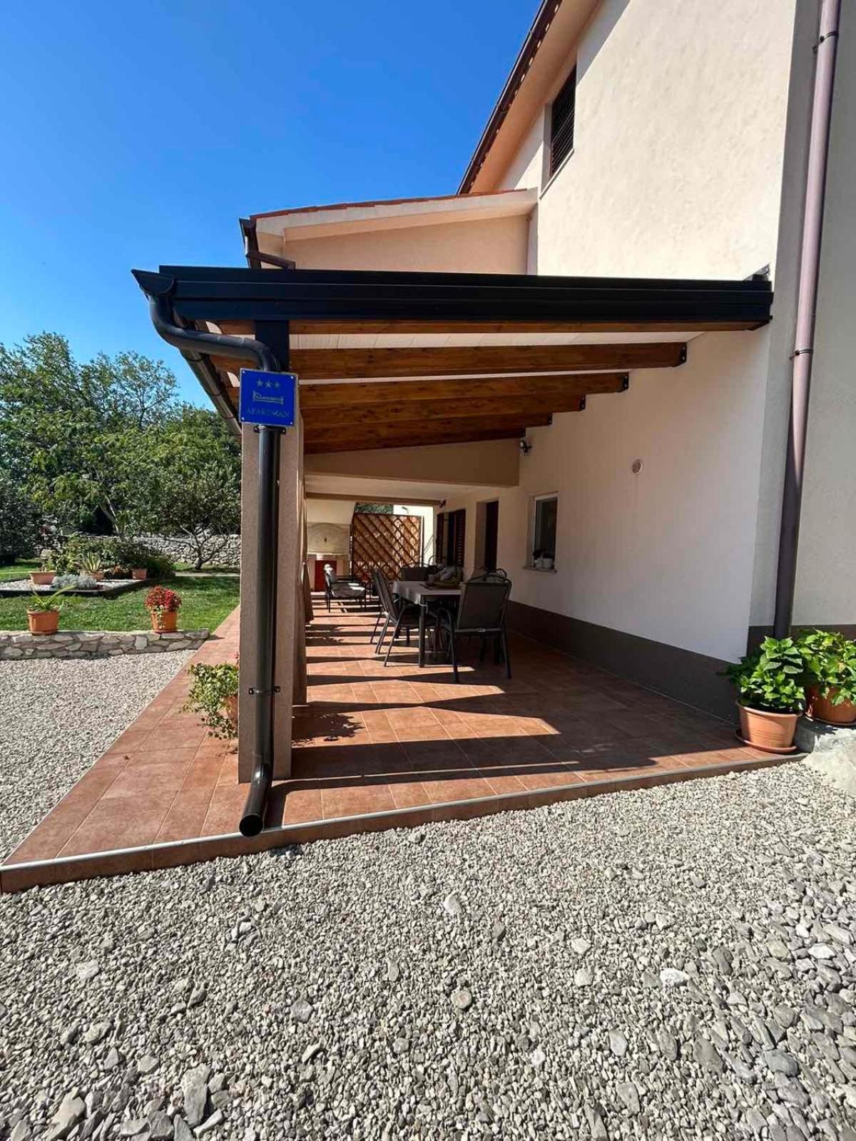 Apartmani Antonija Vozilici 外观 照片